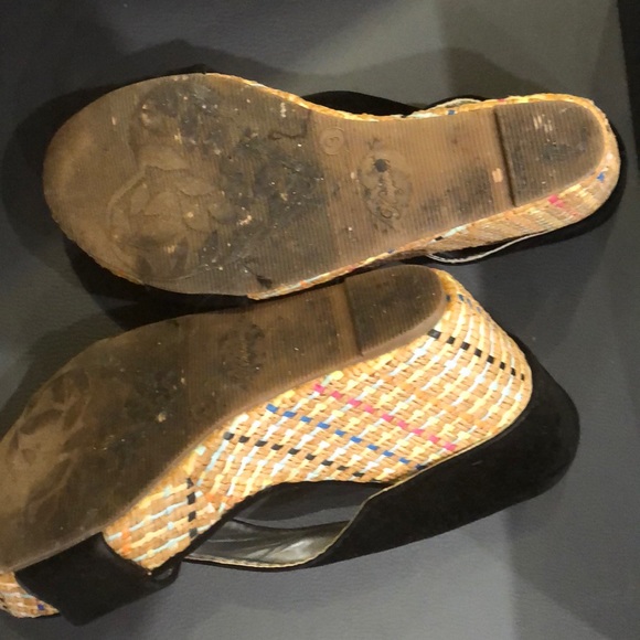 Wedges w/ Rainbow Colored Bottom Size 9 - Picture 5 of 7